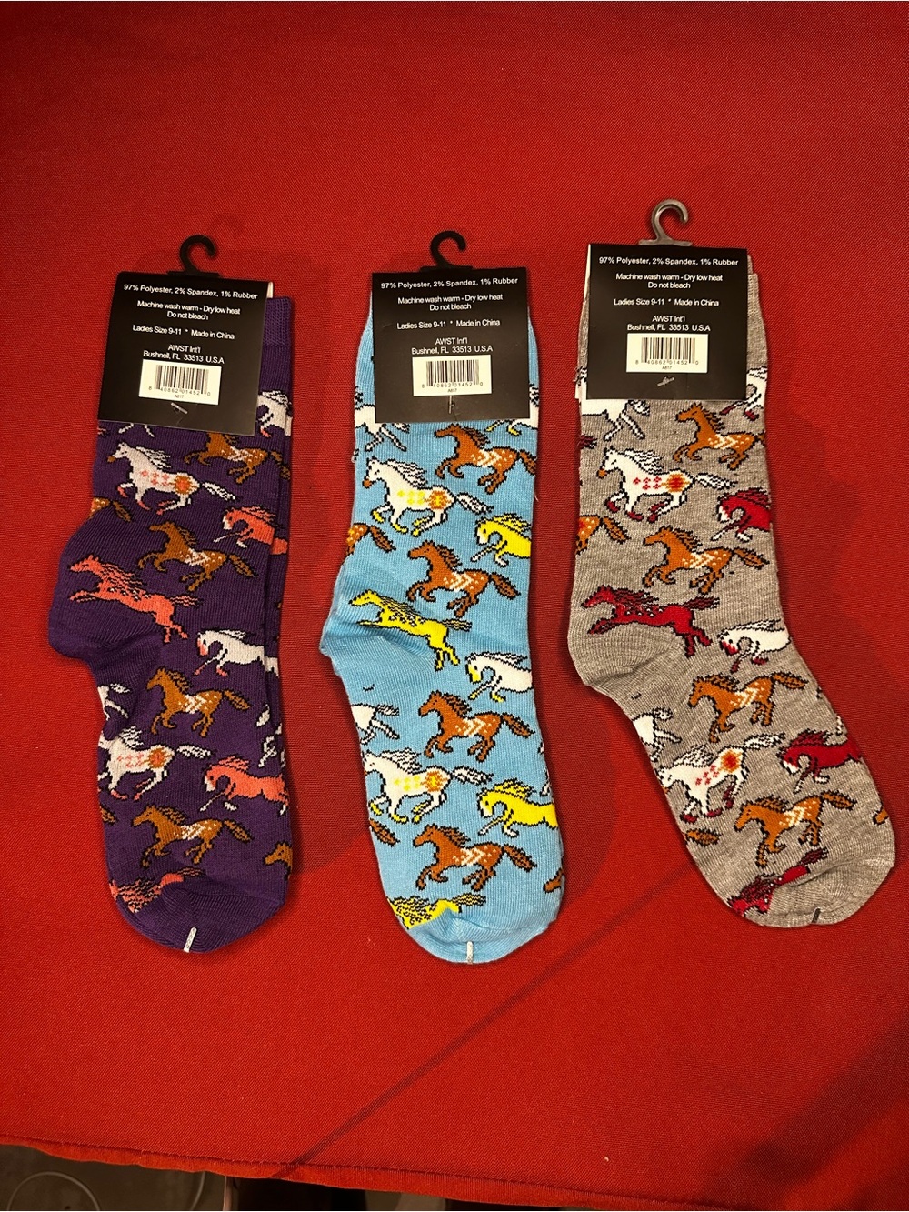 #55 AWST Int'l Ladies Horse Print Crew Socks Size 9-11 Set of 3-